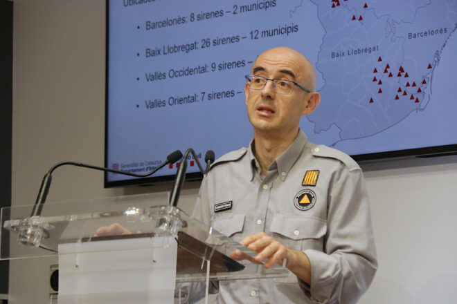 Protecció Civil farà sonar dimecres cinquanta sirenes de risc químic del Baix Llobregat, el Barcelonès i el Vallès