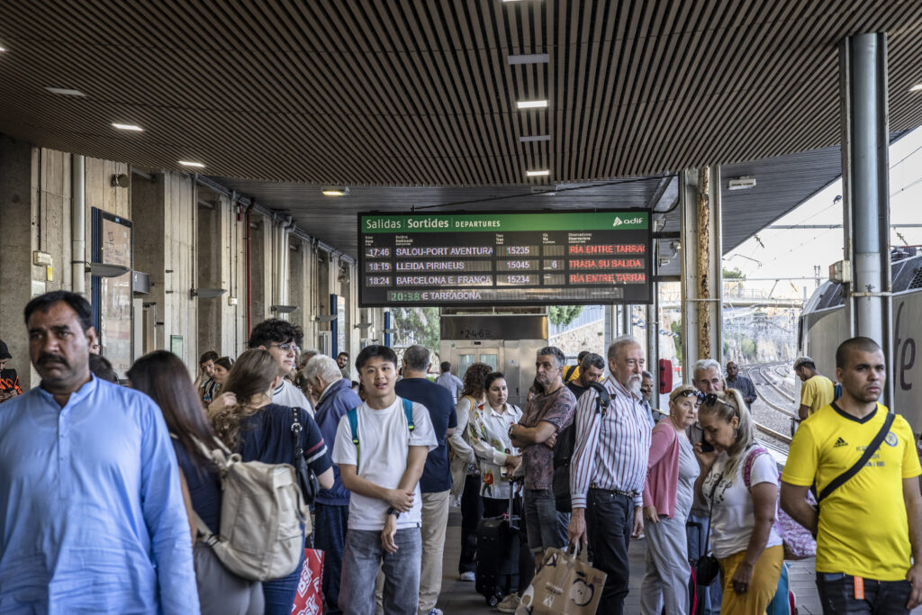 Els usuaris de tren surten “enfadats” de la reunió amb Territori, Renfe i Adif: “La bona voluntat a la via ja no serveix”