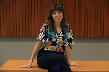 Alba Gómez Gabriel, guanyadora del 44è premi Sant Joan de literatura catalana.