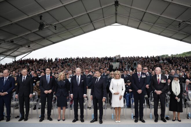Vint-i-cinc dirigents mundials reivindiquen el desembarcament de Normandia: “L’aïllament no és la resposta”