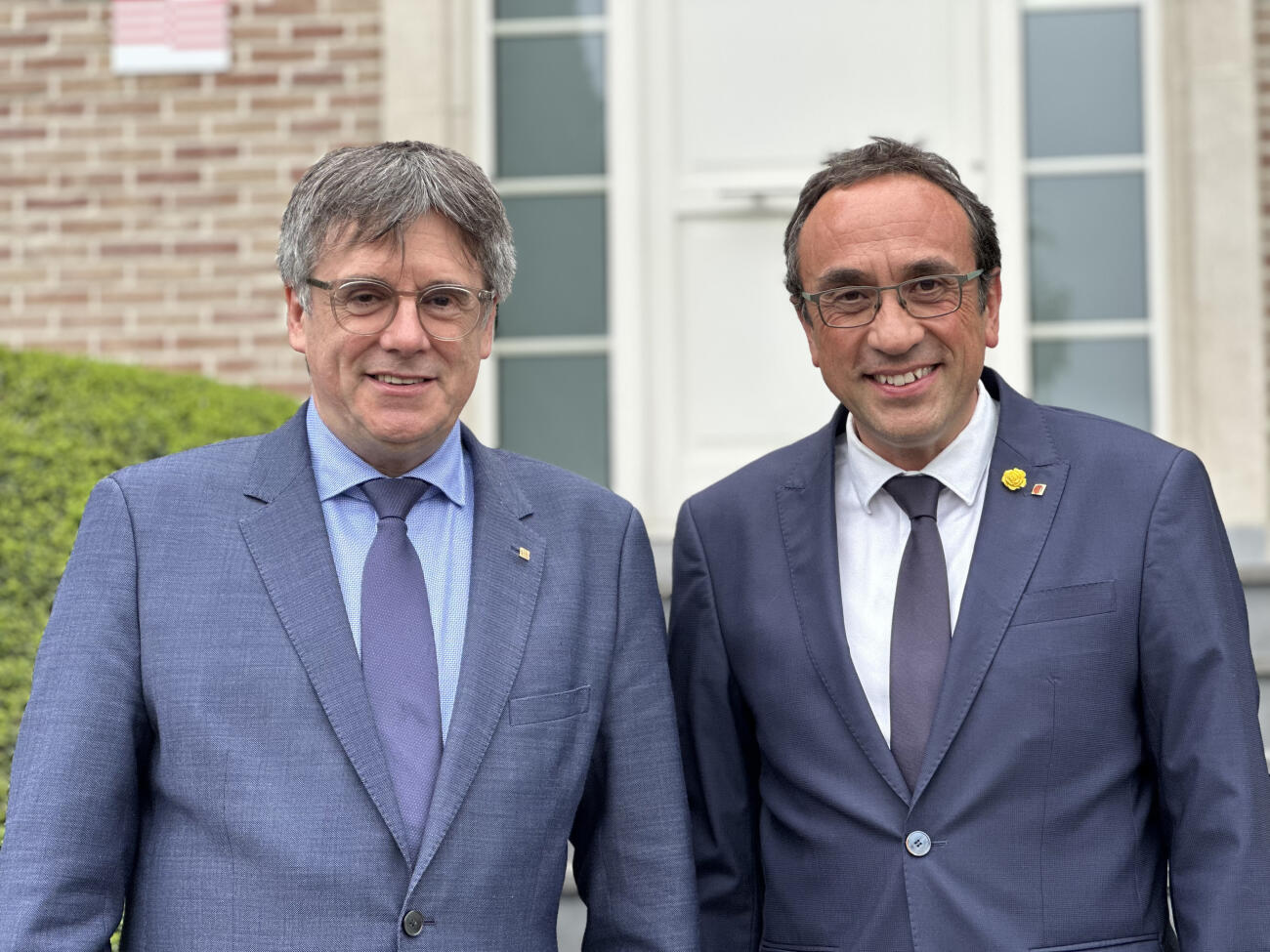 Carles Puigdemont i Josep Rull en la reunió que van tenir a Waterloo (Fotografia: ACN)