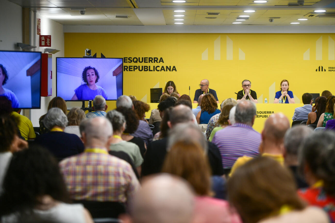 Marta Rovira intervé en el consell nacional d'ERC de dissabte (fotografia: Marc Puig / Esquerra Republicana).