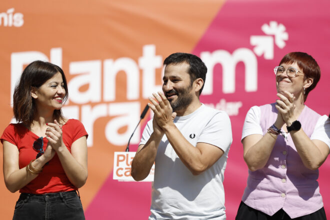 Compromís proposa una normativa europea que garanteixi el dret de descans al costat dels aeroports