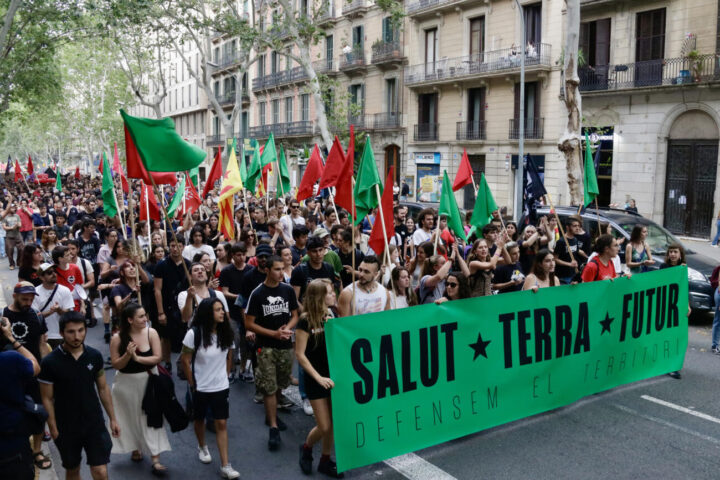 Manifestació ecologista a Barcelona, el 8 de juny passat.