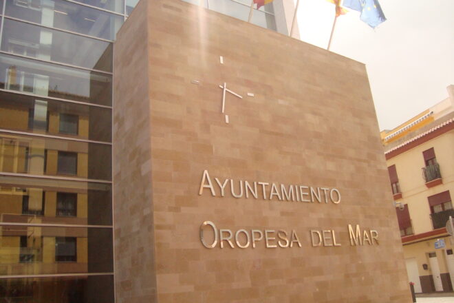 Denuncien la retirada del material LGTBI de la biblioteca municipal d’Orpesa