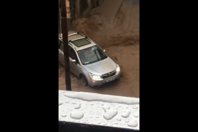 [VÍDEOS] Els aiguats reguen Catalunya i causen rierades al Maresme