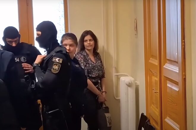 El cas d’Ilaria Salis: l’eurodiputada empresonada a Hongria que pot avergonyir Marchena