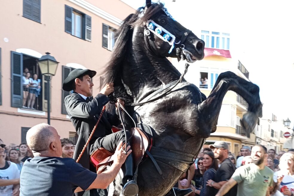 Festes de Sant Joan a tot arreu del país