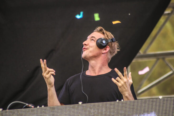 El reconegut disc-jòquei Diplo organitza una festa il·legal en un indret protegit d’Eivissa