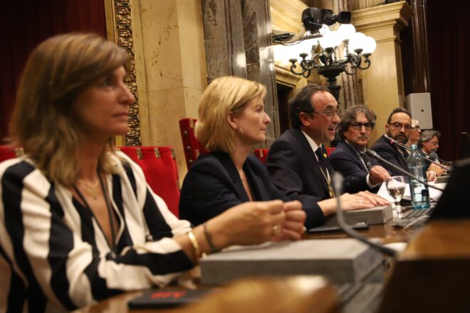Qui són els nous membres de la mesa del parlament?