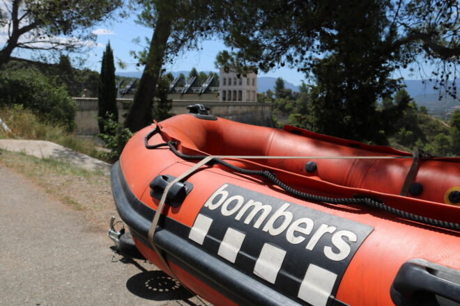 Reprenen la cerca d’un jove de catorze anys desaparegut ahir mentre es banyava al pantà de Sant Antoni