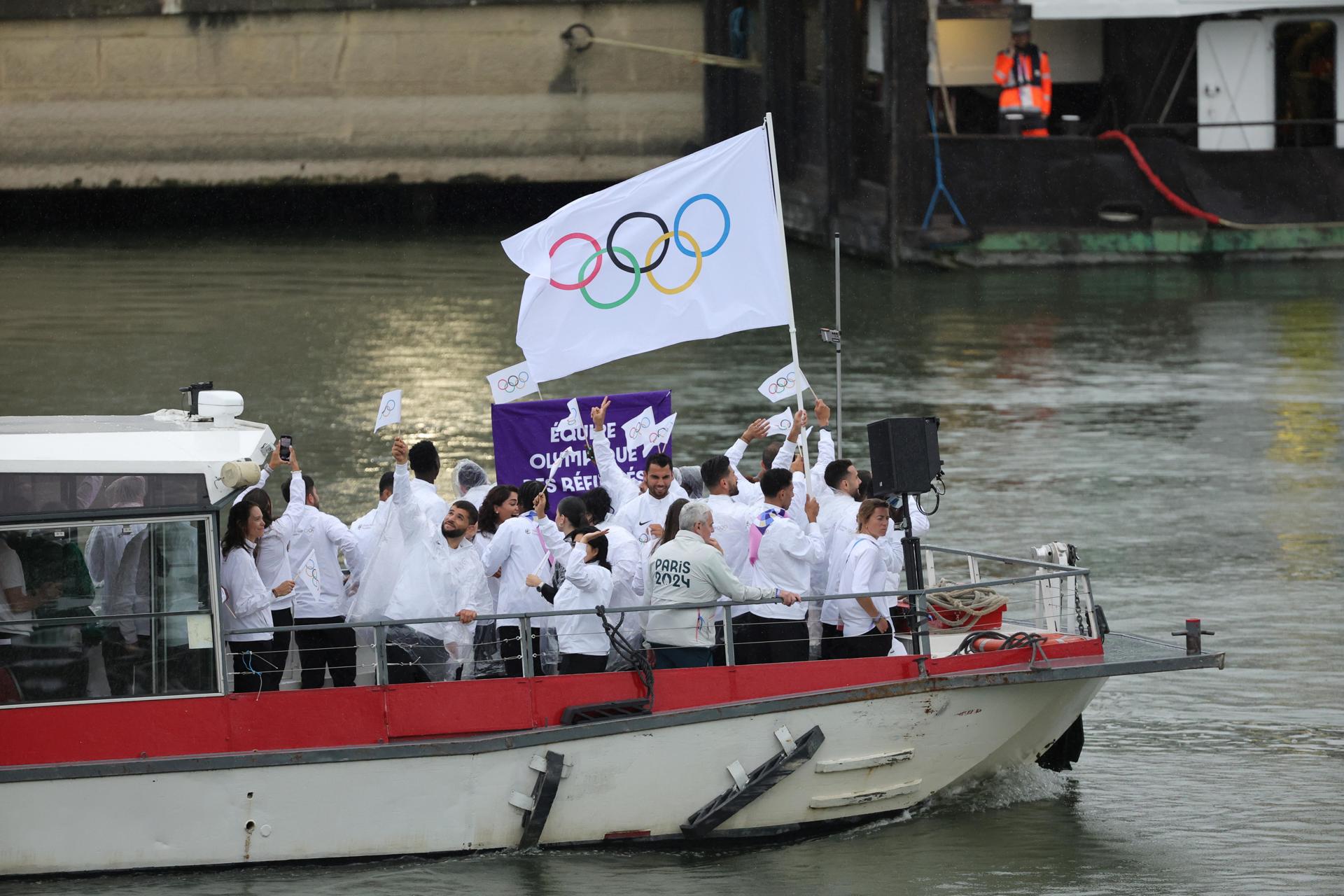 equip refugiats parís 2024