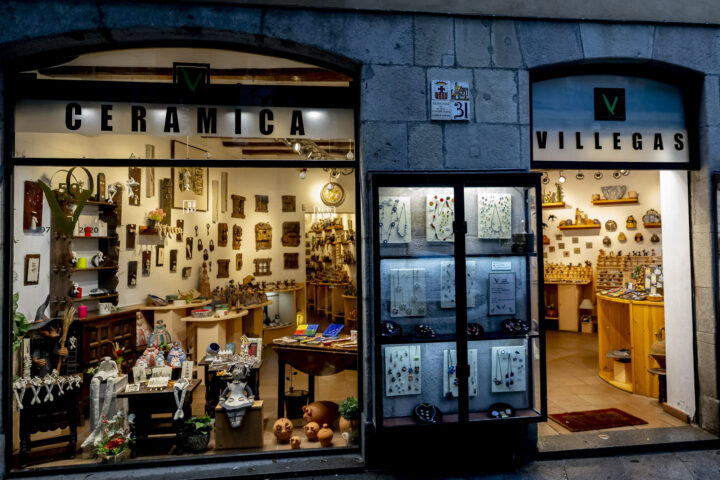 La botiga del carrer Comtal de Barcelona (fotografia: Albert Salamé).