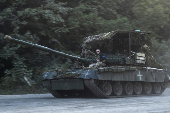 Un tanc ucraïnés en la regió russa de Kursk. (Fotografia de George Ivanchenko)