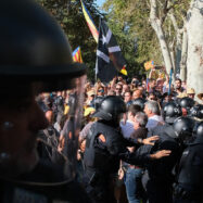 “No penso pagar”: arriben multes fins a 1.000 euros als manifestants que van rebre Puigdemont