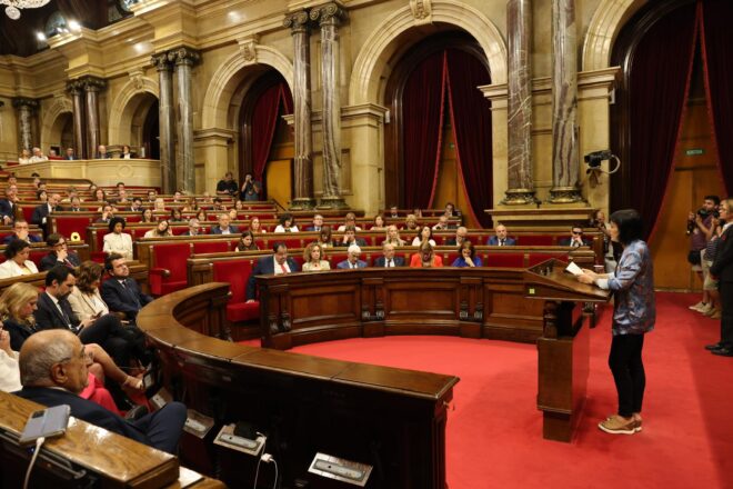 El parlament suprimirà gradualment el premi de jubilació als funcionaris 