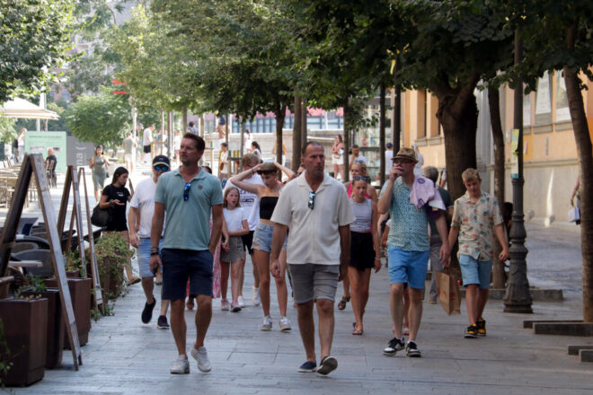 Catalunya, menys atractiva per als catalans?