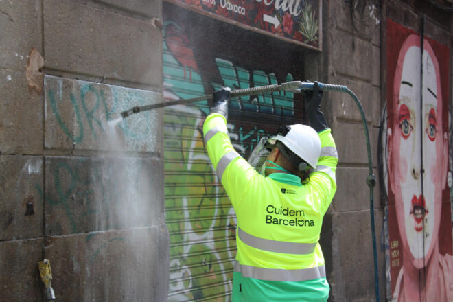 Mor una treballadora del servei de neteja de Barcelona en plena onada de calor