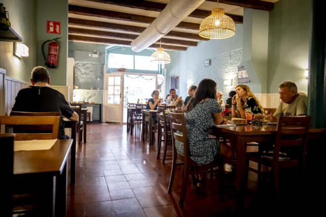 El Suprem fixa que la pausa per a dinar s’ha de pagar si no hi ha desconnexió total