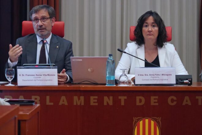 El conseller Vila presenta un pla de xoc per a augmentar l’oferta d’ensenyament de català per a adults
