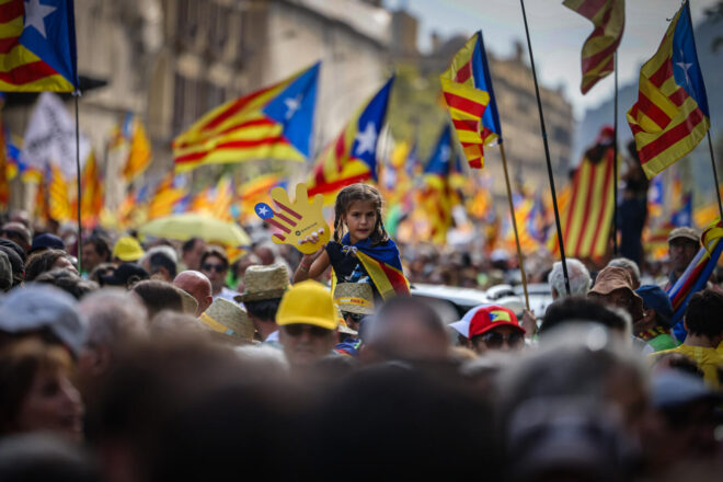 Vint grans fotografies que defineixen les manifestacions independentistes de la Diada