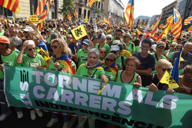 [EN DIRECTE] Una gran manifestació omple el passeig de Lluís Companys de Barcelona