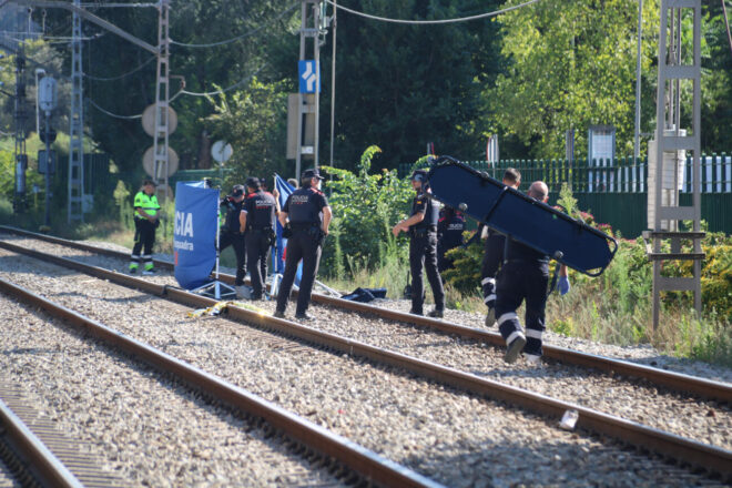 La maquinista que ha atropellat una menor en un pas a nivell de Montcada i Reixac surt positiva en drogues