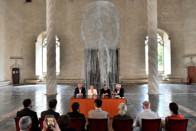 Jaume Plensa exposa a l’edifici gòtic de Sa Llonja de Palma dues escultures monumentals