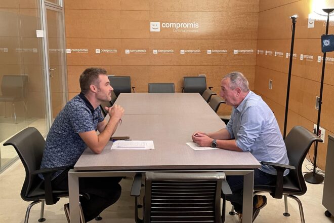 Compromís negocia a Madrid la presentació d’un recurs d’inconstitucionalitat contra la llei Rovira d’educació