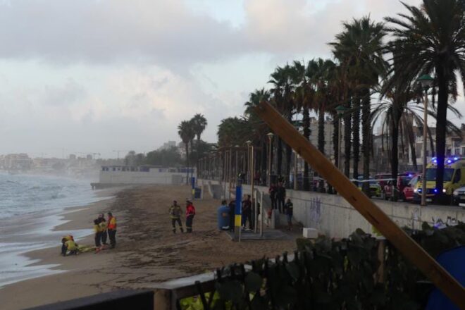 Troben una dona morta a Badalona que havia estat arrossegada per l’aigua d’un temporal fins a la mar