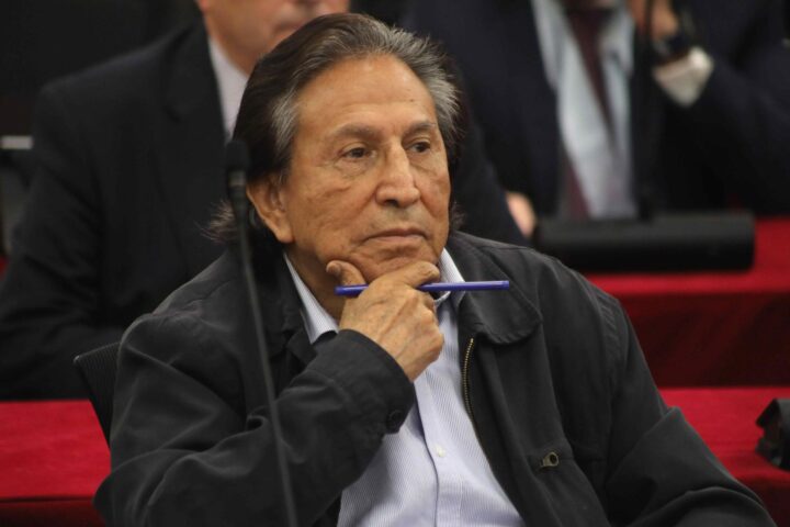 L'ex president del Perú, Alejandro Toledo, durant la lectura de la sentència en contra seu