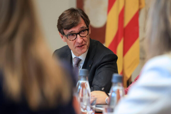 El govern es nega a reconèixer que Puigdemont i Illa van parlar per telèfon