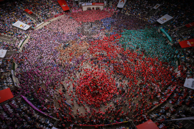 L’espectacle casteller arriba a The Guardian amb un recull fotogràfic espectacular