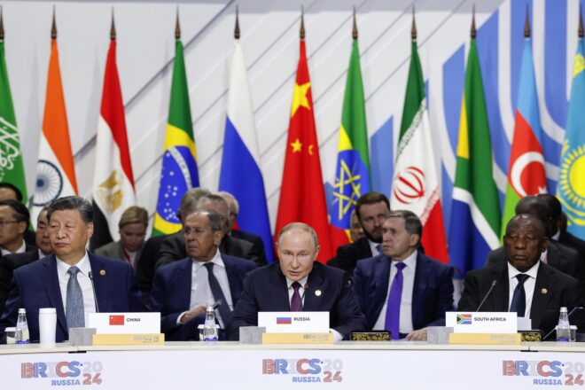 L’ombra d’Ucraïna plana sobre una cimera dels BRICS que deixa Putin com a gran protagonista