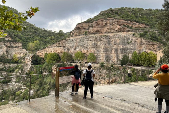 Sant Miquel del Fai torna a rebre visitants set mesos després del despreniment