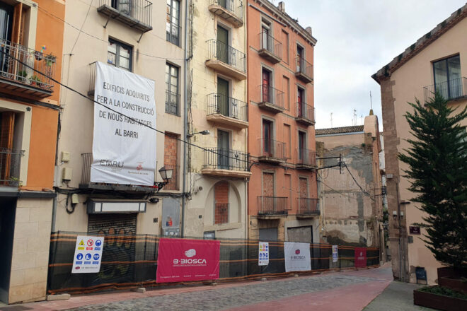 Comença l’enderroc de tres edificis al centre històric de Lleida i s’hi construiran una vintena d’habitatges