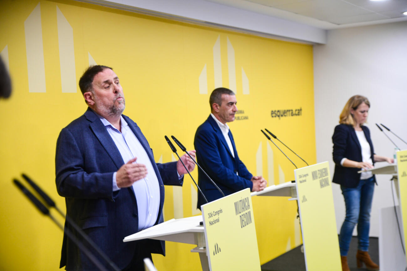 Oriol Junqueras, Xavier Godàs i Helena Solà en el debat de candidats a la presidència d'ERC (Fotografia: ERC)