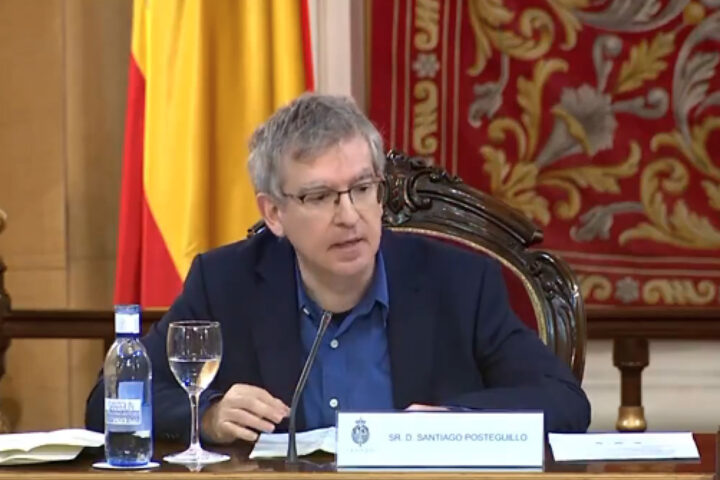 Santiago Posteguillo, en un moment de la conferència al senat espanyol.