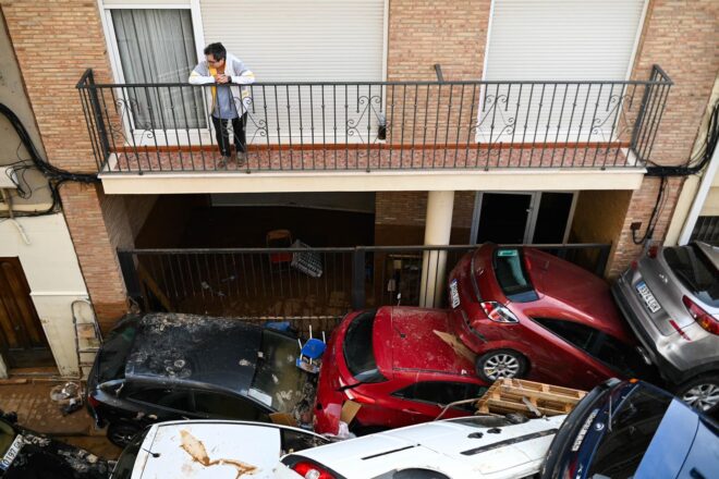 Molts veïns continuen atrapats a casa, quatre dies després de les riuades