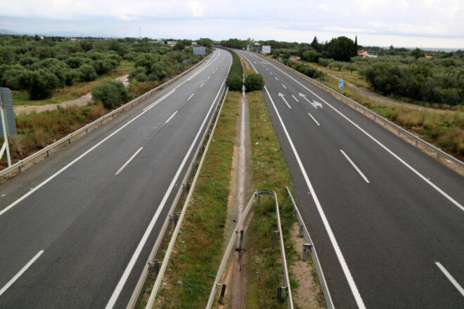 La DGT manté restriccions en la circulació al País Valencià arran de les ventades
