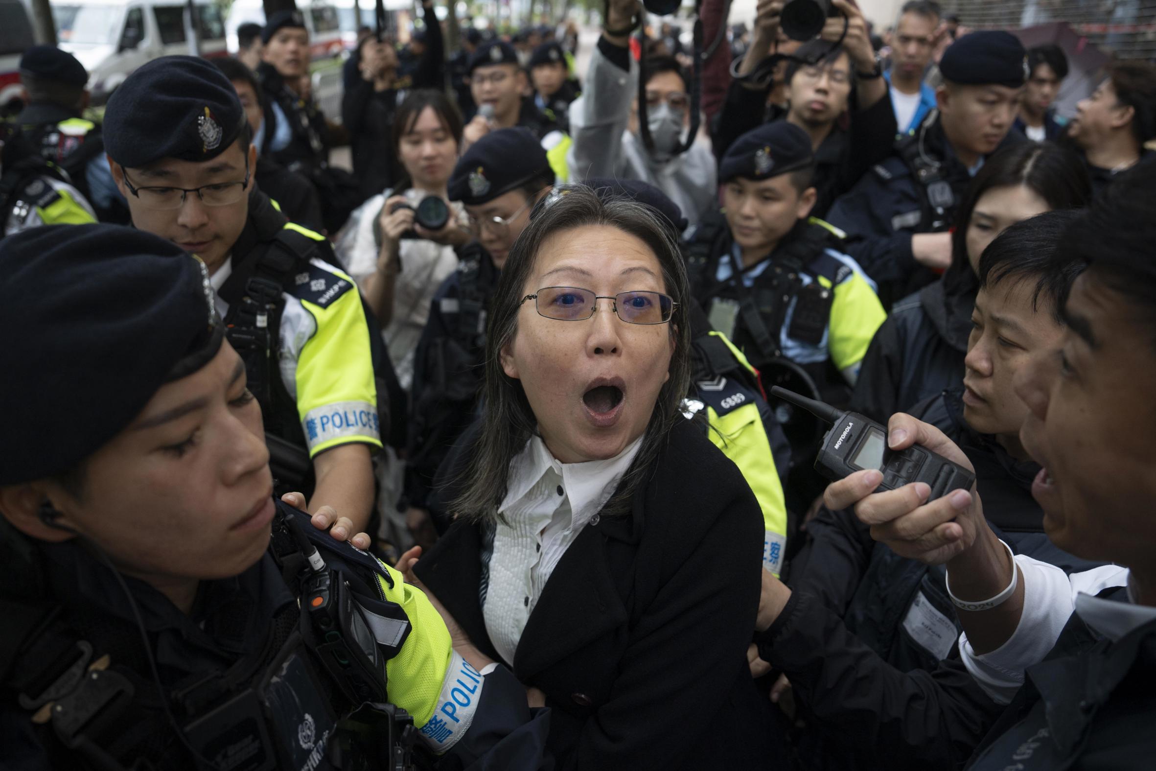 Deu anys de presó per unes primàries: la justícia xinesa escapça el moviment pro-democràcia d'Hong Kong