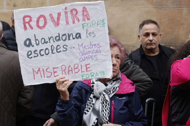 Famílies pel Valencià demana la dimissió del conseller Rovira