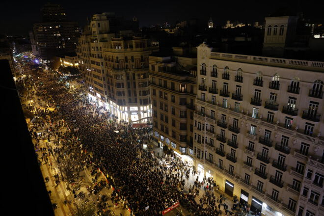 [RECULL FOTOGRÀFIC] Les millors imatges de la manifestació contra Mazón