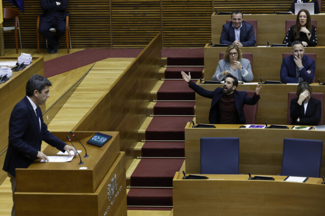 L’actitud provocativa de Carlos Mazón fa saltar pels  aires la sessió de control al Consell