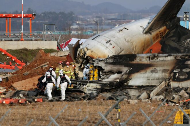 Augmenten a 127 les víctimes mortals de l’accident d’avió a Corea del Sud