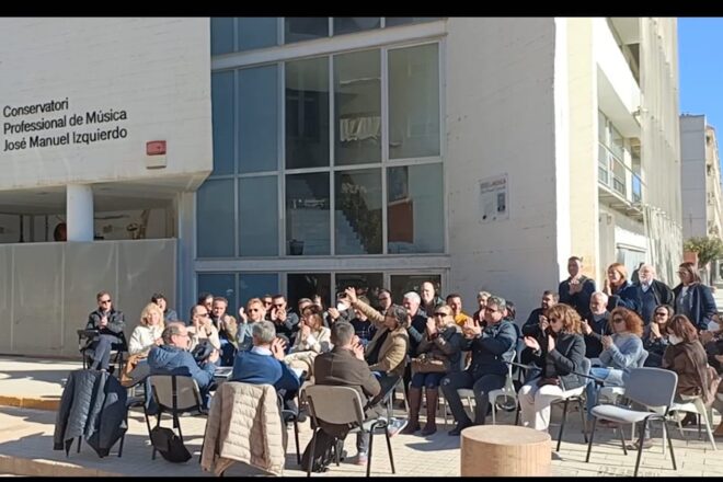 El professorat del Conservatori de Catarroja protesta contra la inacció del Consell