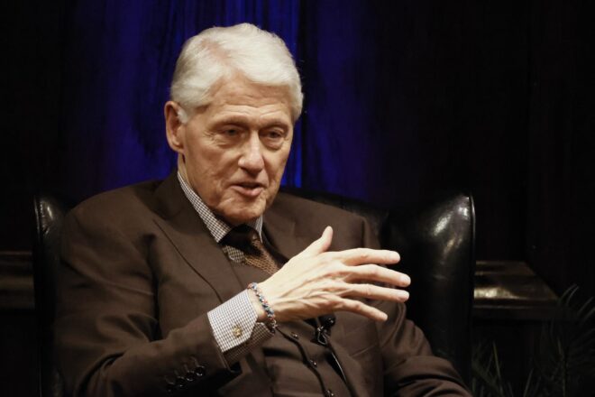 Hospitalitzat l’ex-president dels EUA Bill Clinton