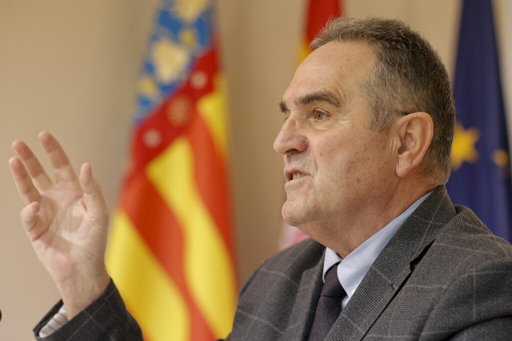 Gan Pampols critica les víctimes de la gota freda que van escridassar Mazón al funeral d’estat