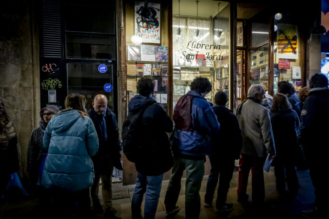 La llibreria Sant Jordi de Barcelona resisteix i es renova com a espai cultural