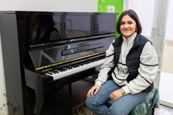 Un piano per a Alba: la solidaritat sense límits després de la gota freda